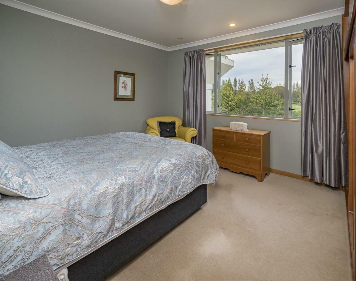 Shamrock Garden B&B Airport Christchurch Exterior foto